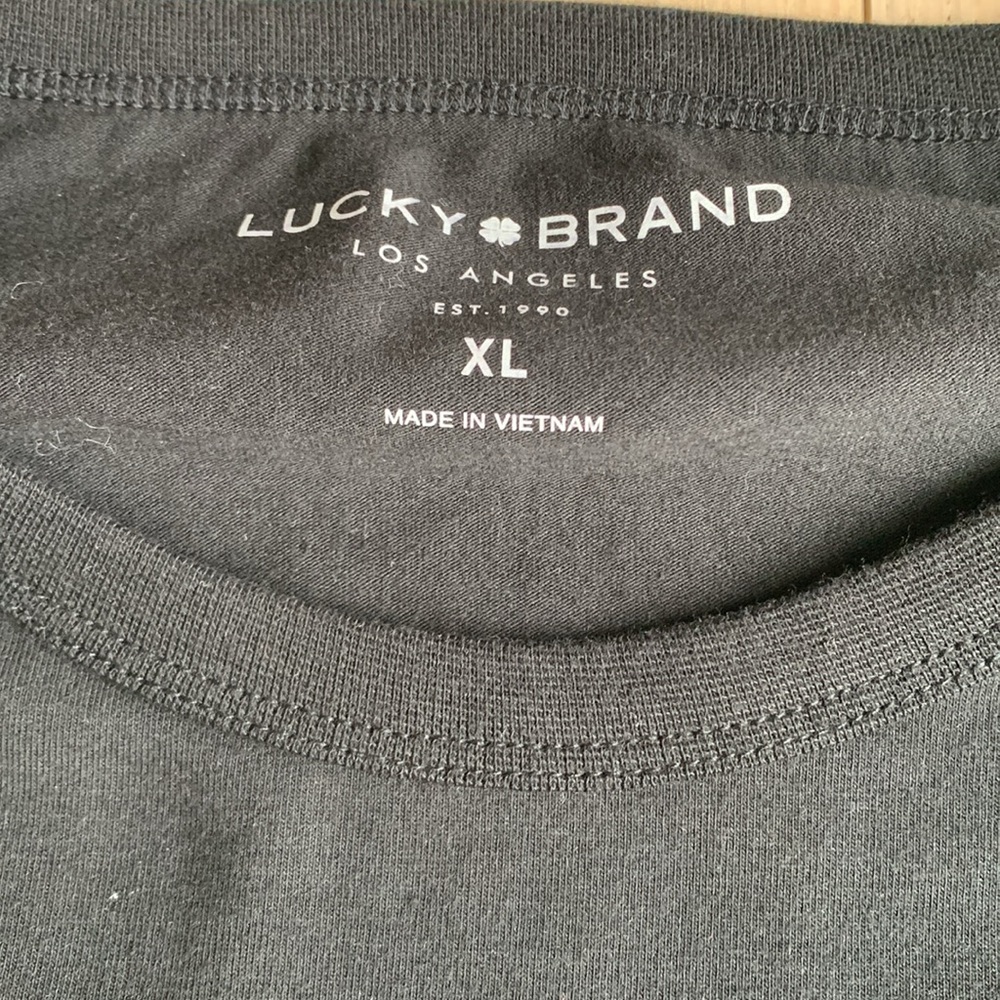 NWT MEN’S LUCKY CREWNECK SHIIRT - Picture 3 of 3